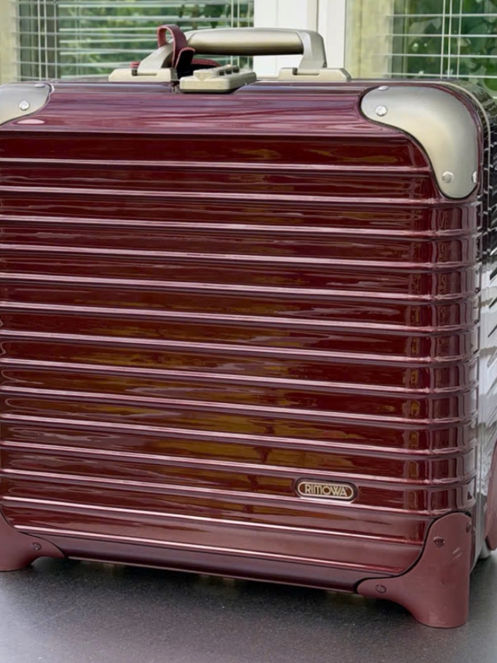 Rimowa Hardside Carry-On Luggage in Deep Burgundy with Gold Accents - Picture 4 of 10